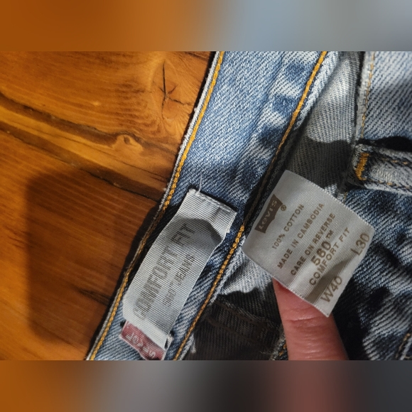 Distressed Vintage Jeans 560 - Picture 2 of 5